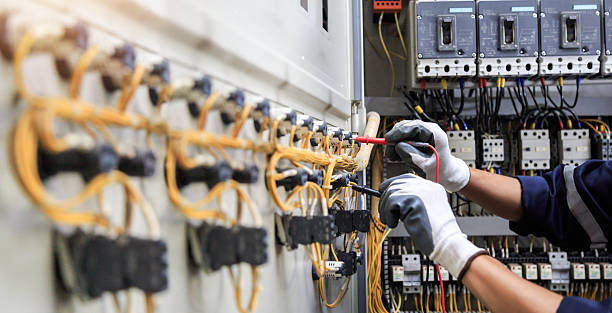 Professional Electrician technician working in Levittown, NY